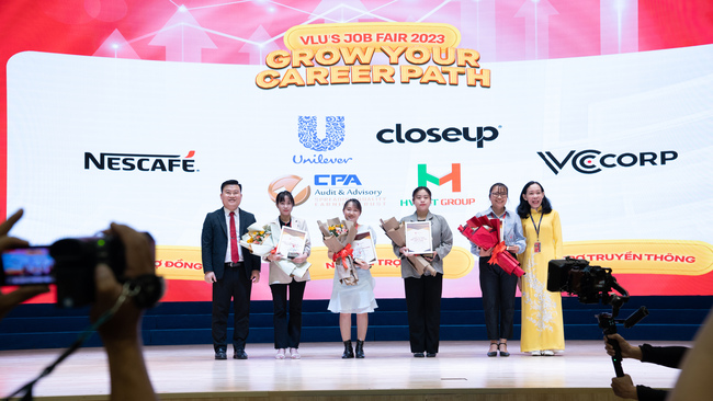 HVNet Group đồng hành cùng trường ĐH Văn Lang TP.HCM tổ chức ngày hội việc làm dành cho sinh viên ‘VLU’s Job Fair 2023’.