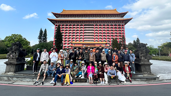 HVNet Group mời bố mẹ lãnh đạo du lịch Đài Loan